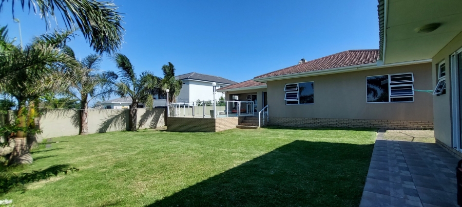 4 Bedroom Property for Sale in Sunrise On Sea Eastern Cape